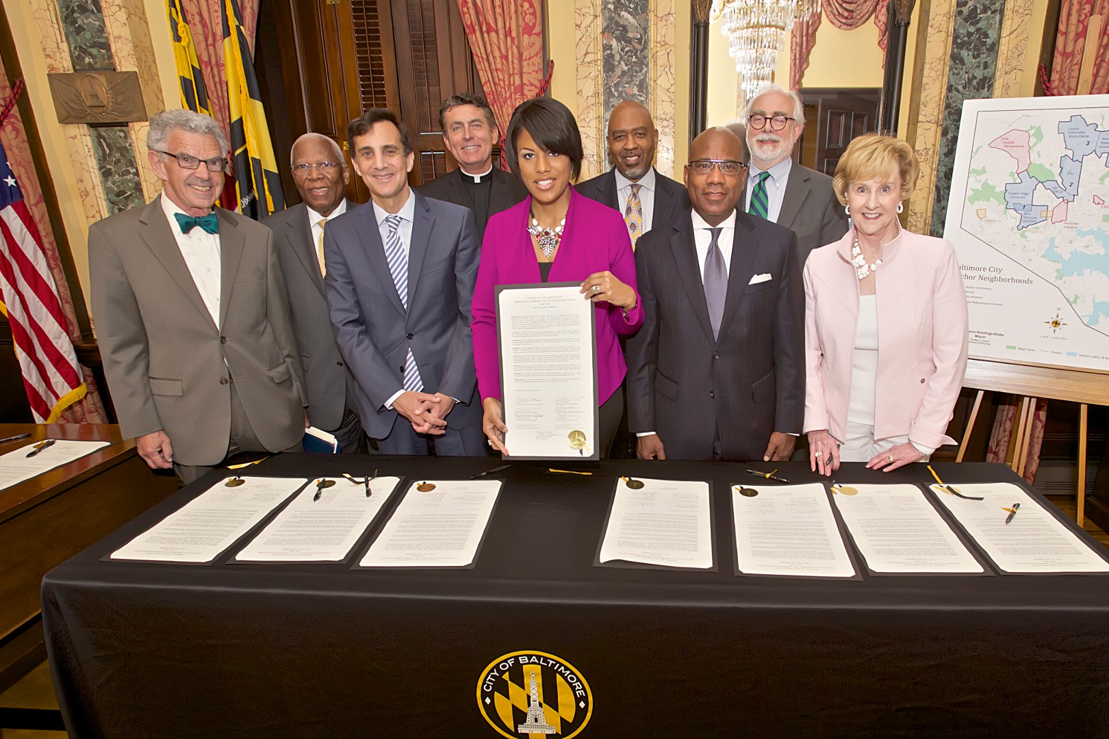 Mayor Rawlings-Blake and leaders of anchor institutions sign the Baltimore City Anchor Plan pledge